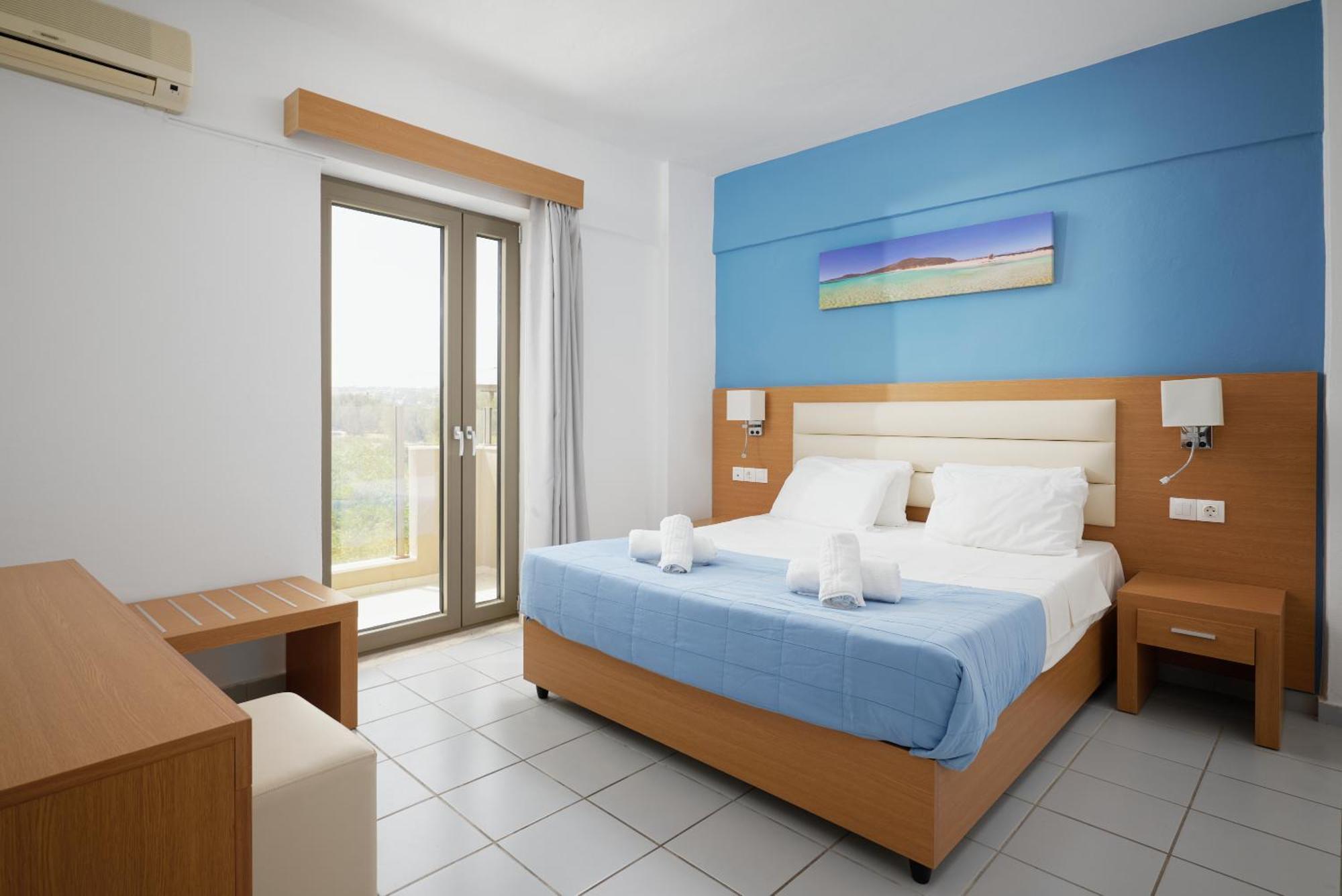 Acropolis Apartments Херсонисос Екстериор снимка