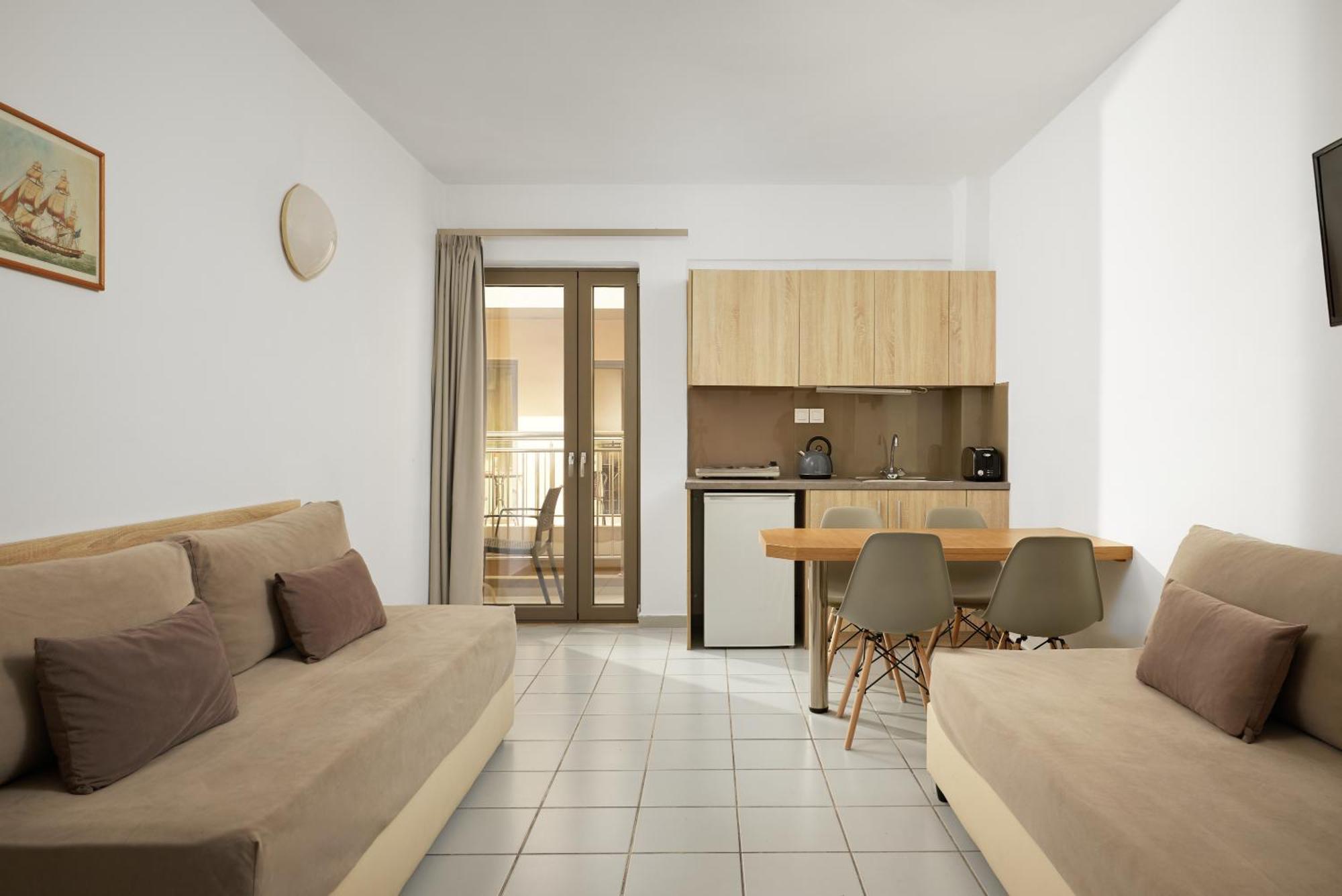 Acropolis Apartments Херсонисос Екстериор снимка