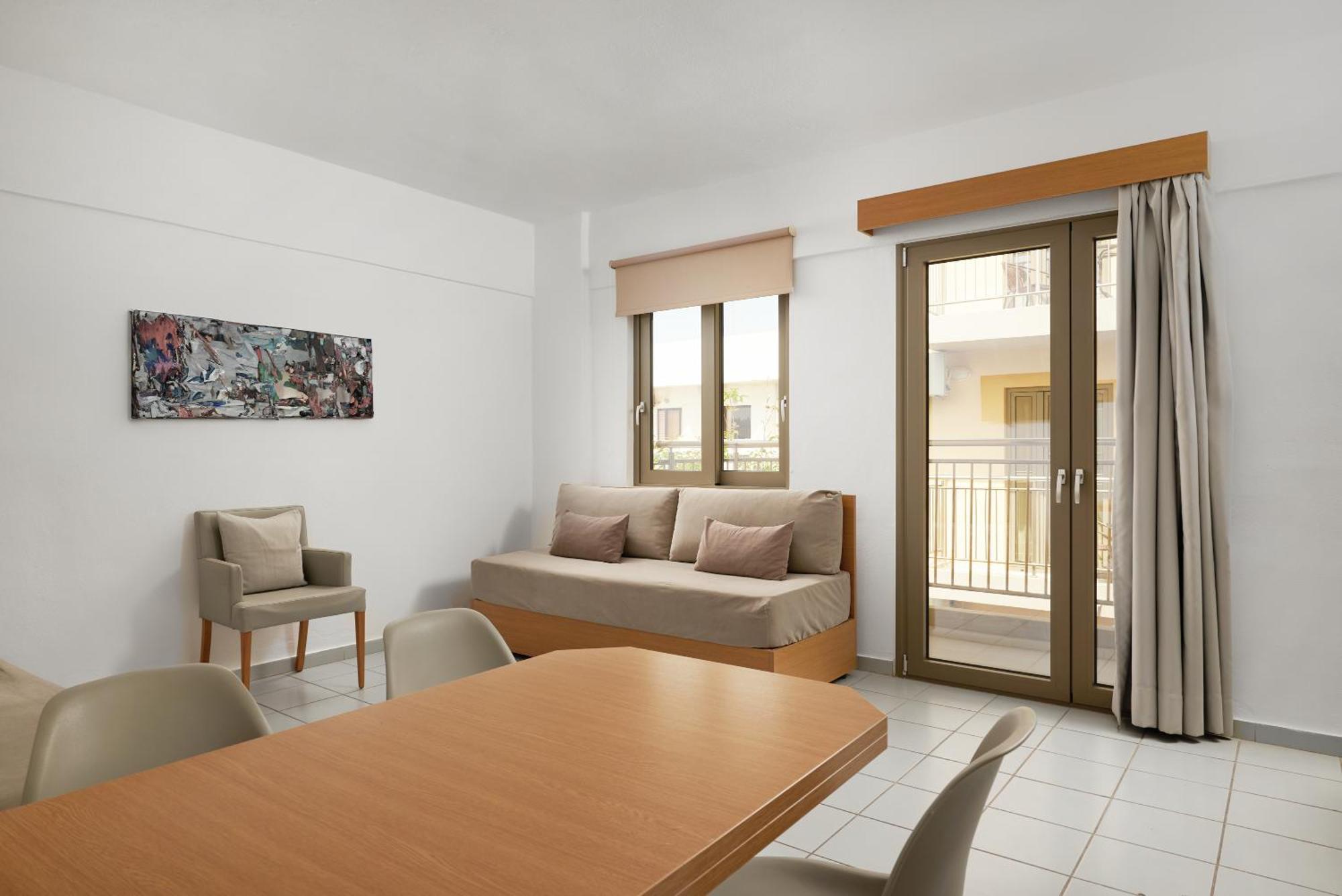 Acropolis Apartments Херсонисос Екстериор снимка