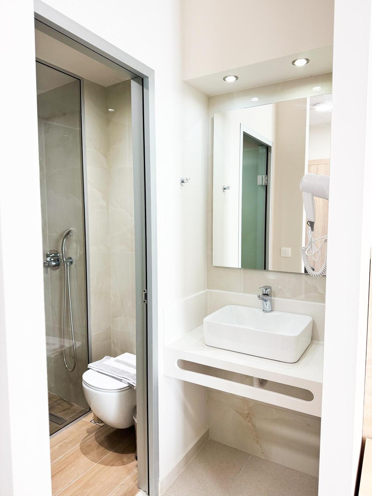Acropolis Apartments Херсонисос Екстериор снимка