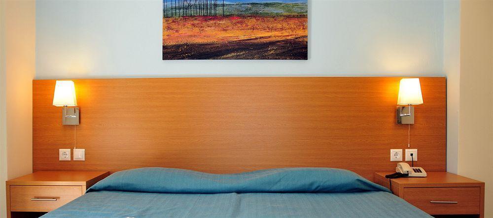 Acropolis Apartments Херсонисос Екстериор снимка