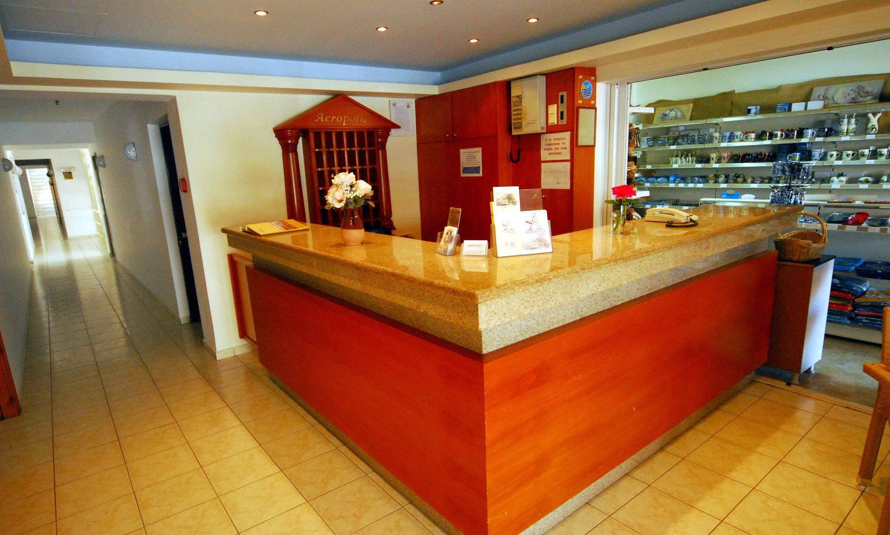 Acropolis Apartments Херсонисос Екстериор снимка