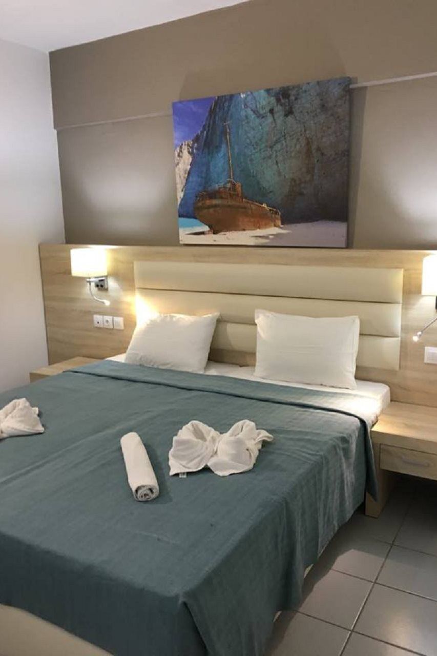 Acropolis Apartments Херсонисос Екстериор снимка