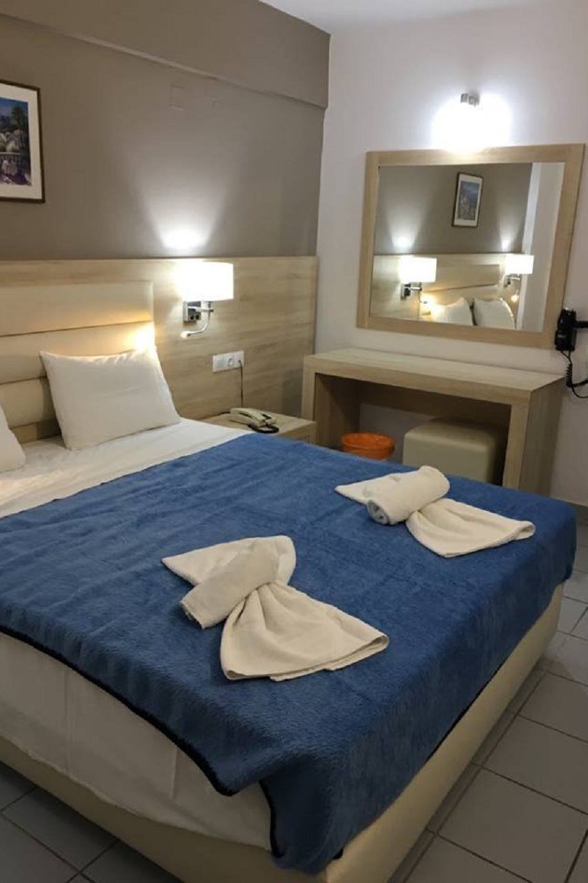 Acropolis Apartments Херсонисос Екстериор снимка