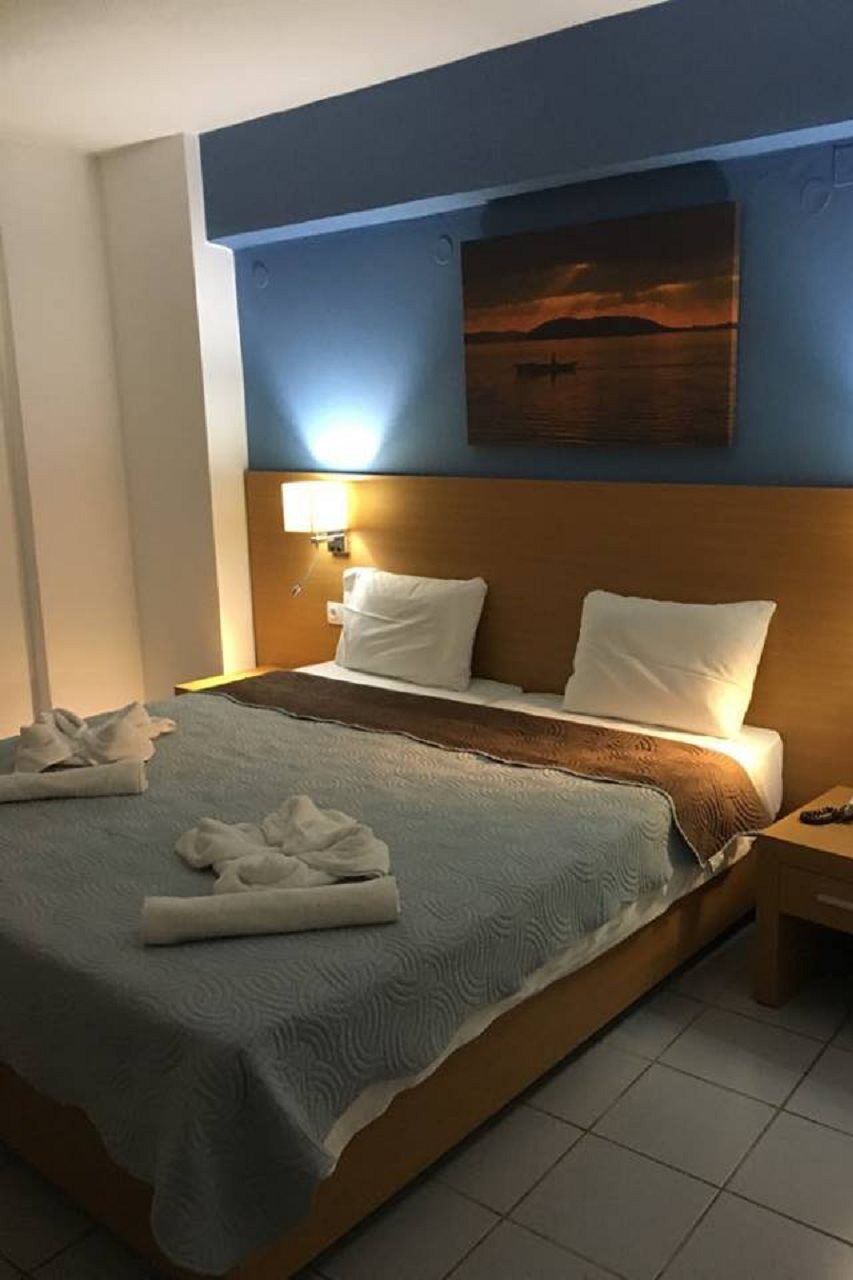 Acropolis Apartments Херсонисос Екстериор снимка